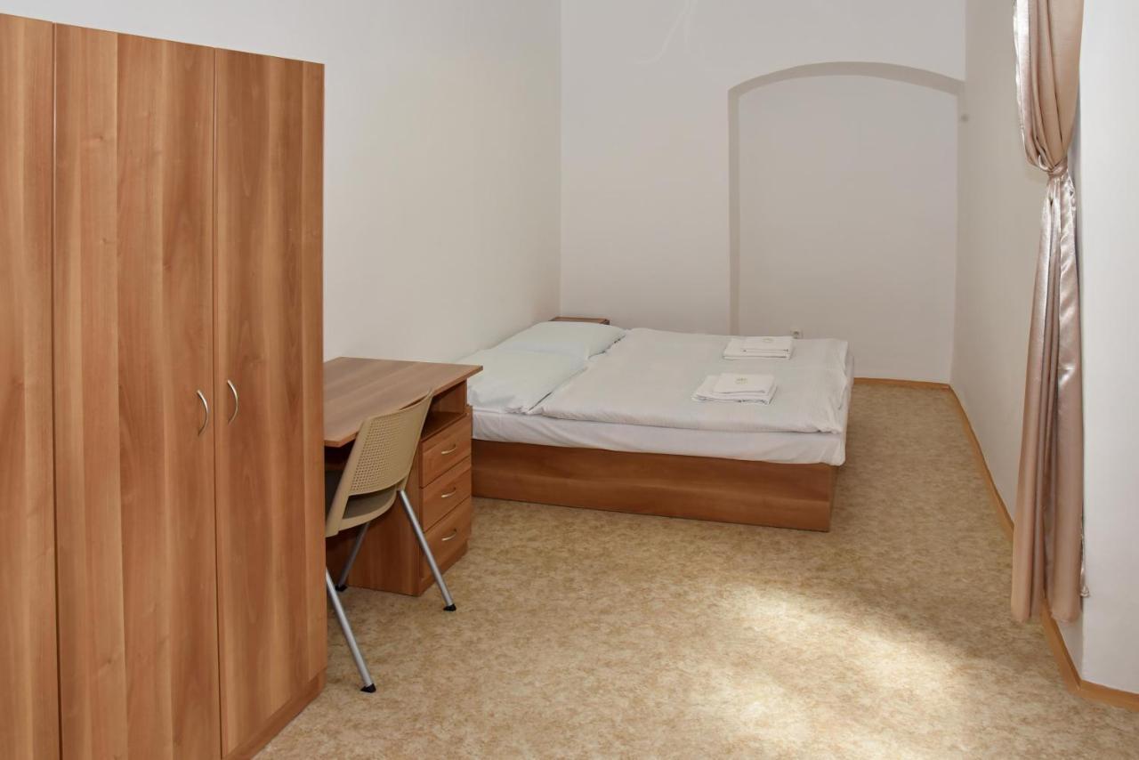 Zamek Racice Hotel Bagian luar foto