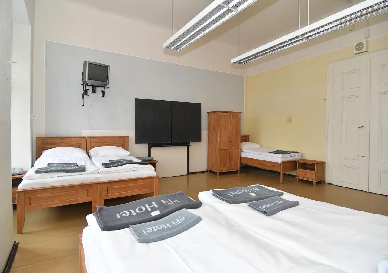 Zamek Racice Hotel Bagian luar foto