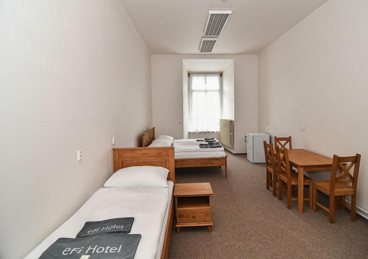 Zamek Racice Hotel Bagian luar foto
