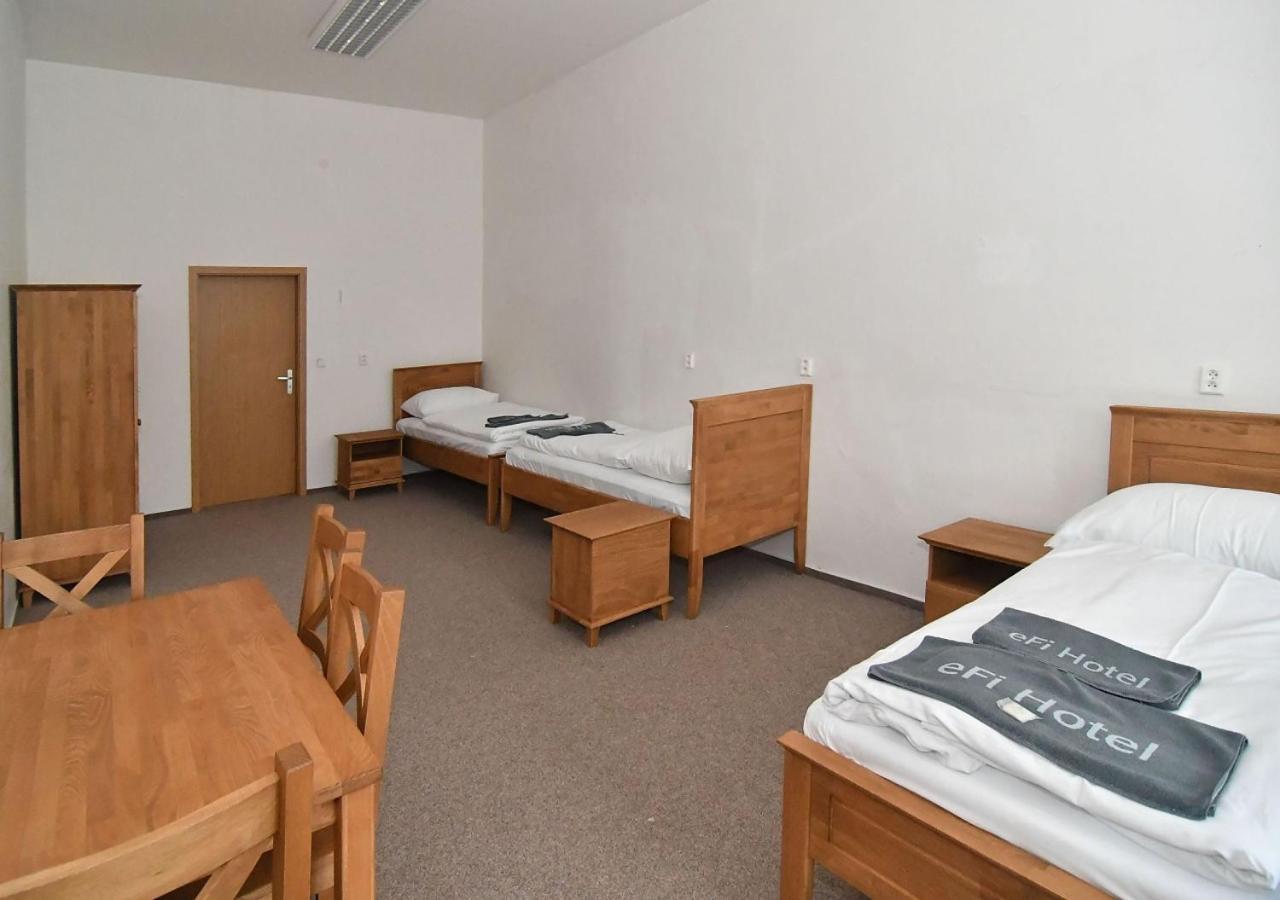 Zamek Racice Hotel Bagian luar foto