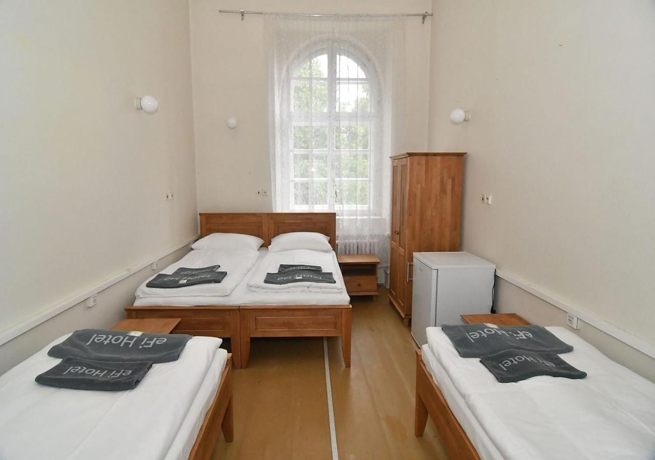 Zamek Racice Hotel Bagian luar foto